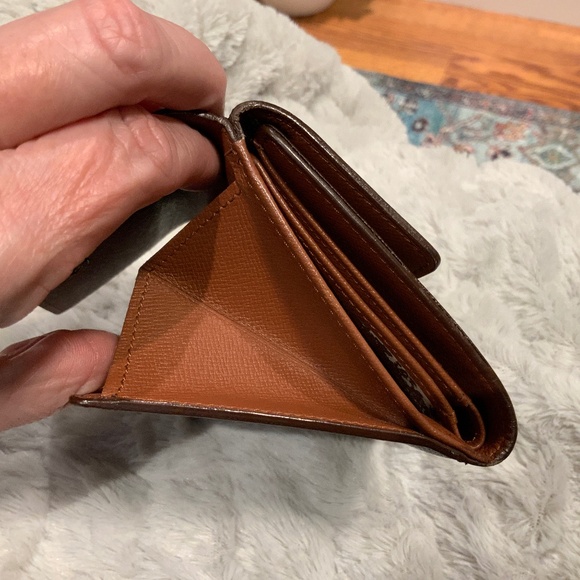 Louis Vuitton Monogram Medium Sized Elise Trifold Wallet - Picture 7 of 16